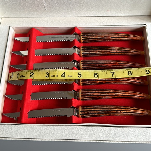 Vintage 6 pc Steak Knife set by Washington Forge - Picture 4 of 6